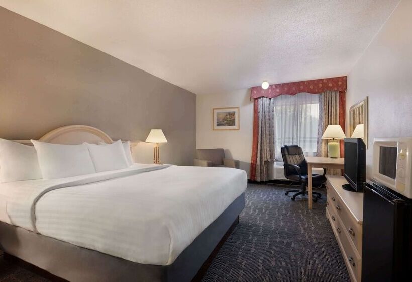 ホテル Baymont By Wyndham Des Moines North