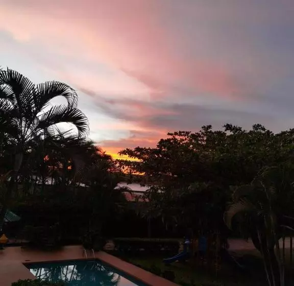 Отель Bristol Aeropuerto