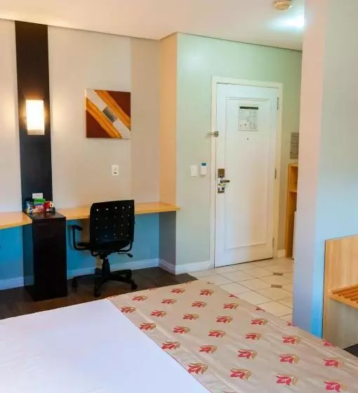 酒店 Comfort Porto Alegre