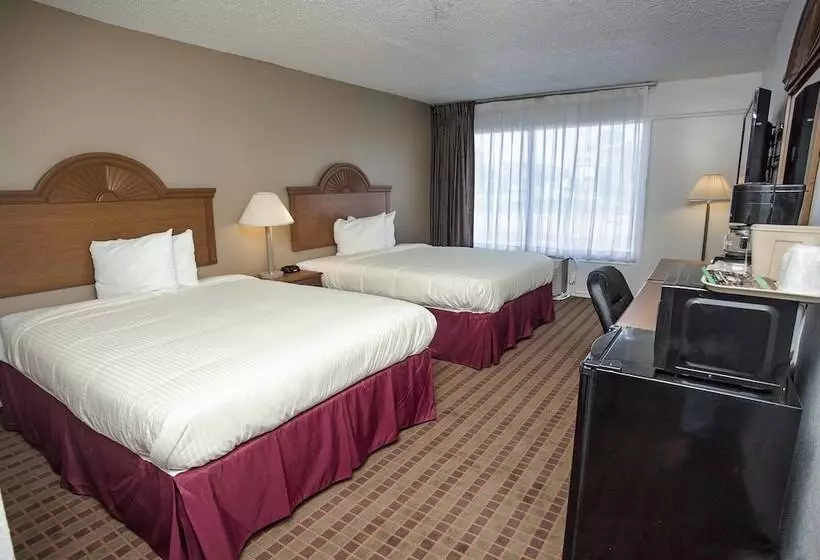 هتل Express Inn & Suites