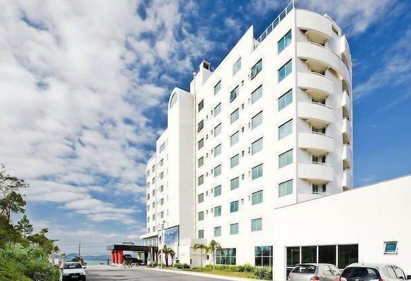 Favorita Golden Hotel E Eventos