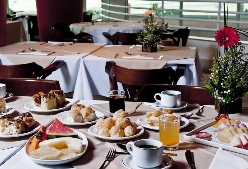 Favorita Golden Hotel E Eventos