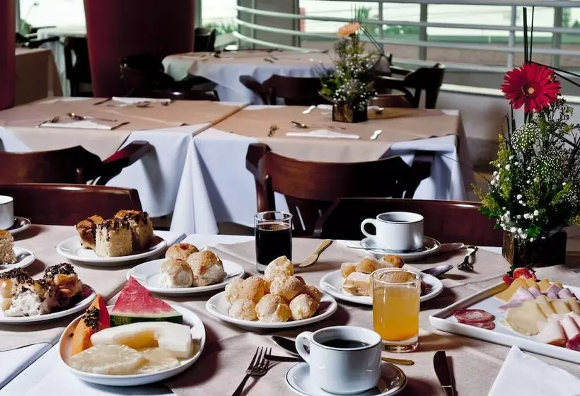 Favorita Golden Hotel E Eventos