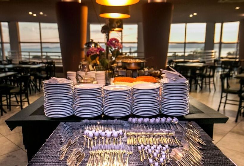 Favorita Golden Hotel E Eventos