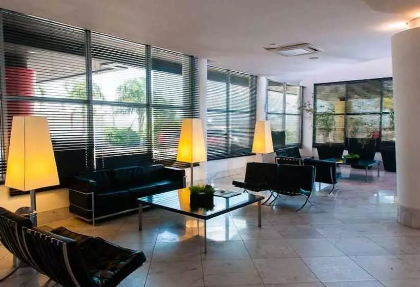 Favorita Golden Hotel E Eventos