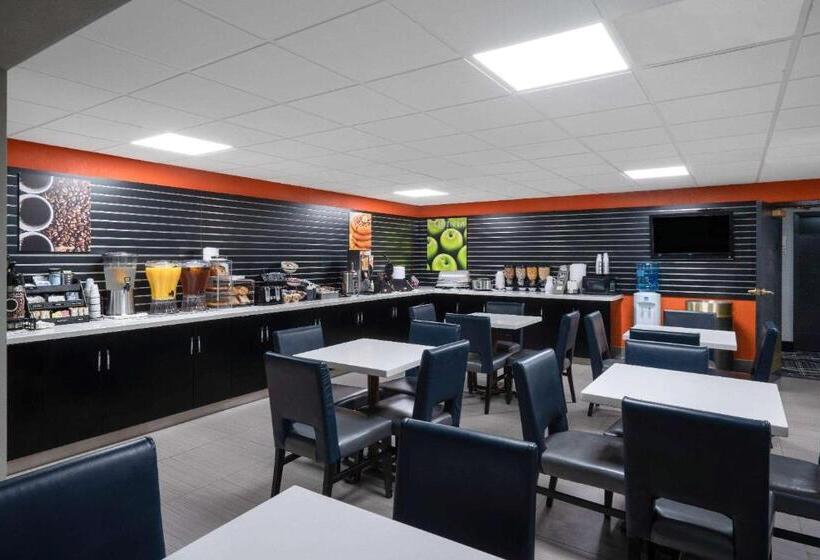 בית מלון כפרי La Quinta By Wyndham Knoxville East