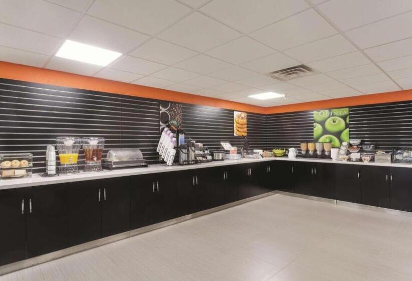 בית מלון כפרי La Quinta By Wyndham Knoxville East