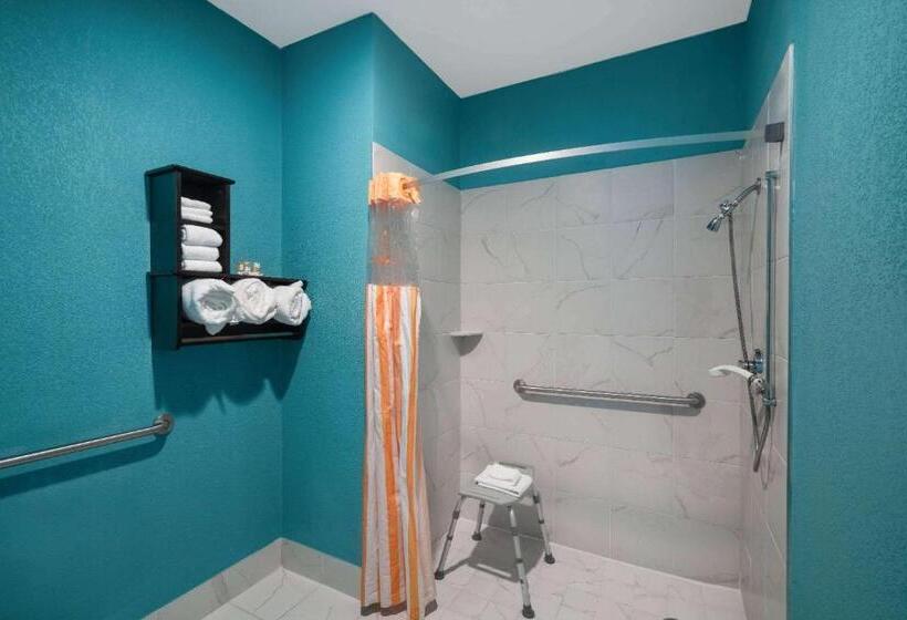 בית מלון כפרי La Quinta By Wyndham Knoxville East