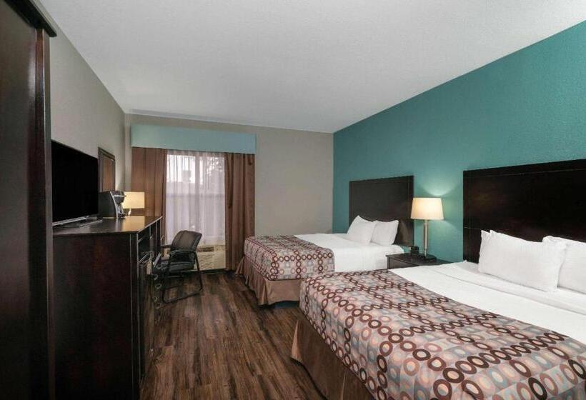 בית מלון כפרי La Quinta By Wyndham Knoxville East