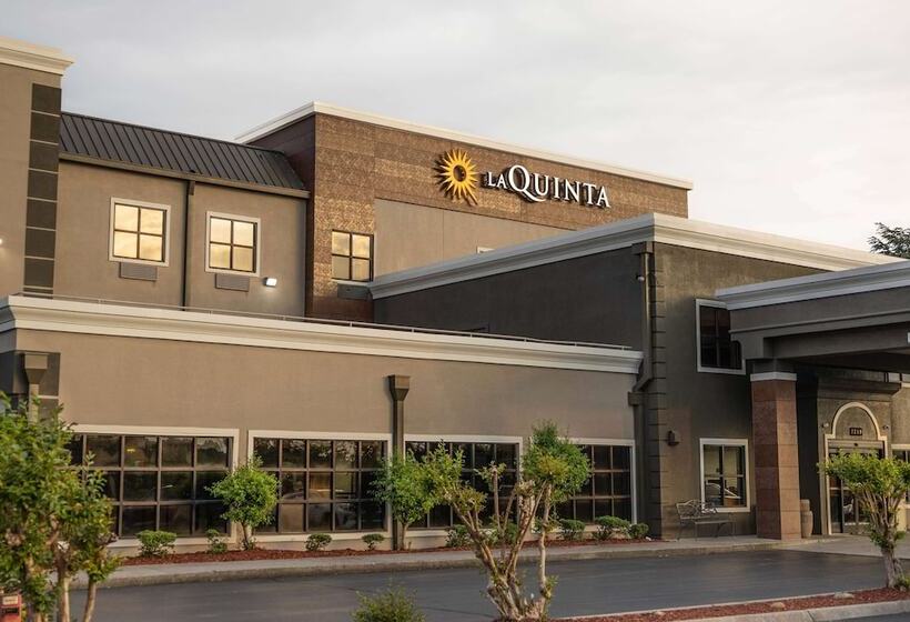 בית מלון כפרי La Quinta By Wyndham Knoxville East