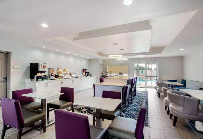 호텔 La Quinta By Wyndham Mission At West Mcallen