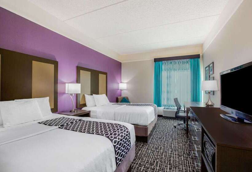 Отель La Quinta By Wyndham Mission At West Mcallen