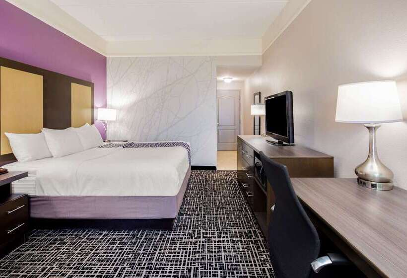 Отель La Quinta By Wyndham Mission At West Mcallen