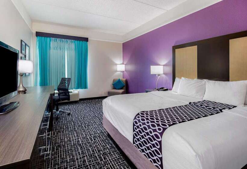 Отель La Quinta By Wyndham Mission At West Mcallen