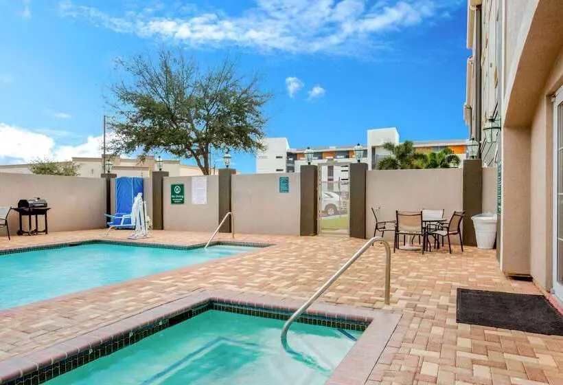 호텔 La Quinta By Wyndham Mission At West Mcallen