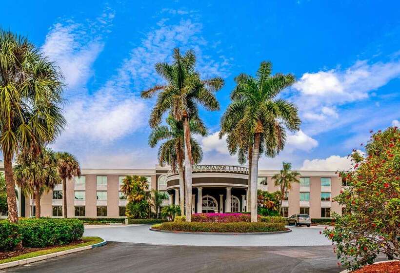 호텔 La Quinta By Wyndham Naples Downtown