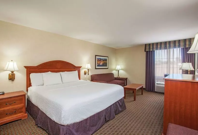 هتل La Quinta By Wyndham Paso Robles