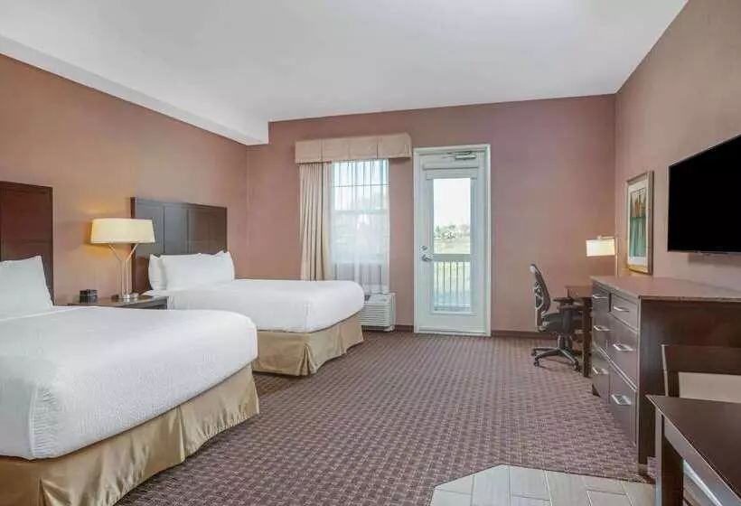 هتل La Quinta By Wyndham Paso Robles