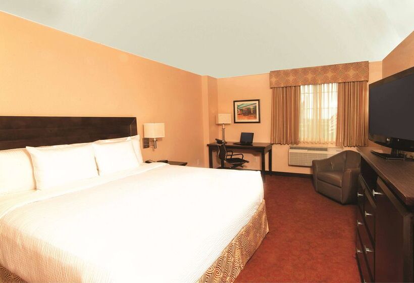 هتل La Quinta By Wyndham San Antonio Medical Ctr. Nw