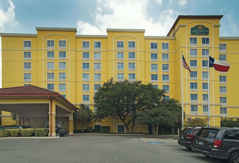 هتل La Quinta By Wyndham San Antonio Medical Ctr. Nw