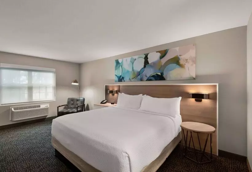 Wyndham Garden Galena Hotel & Day Spa