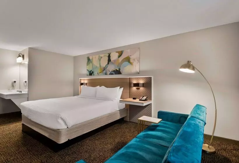 Wyndham Garden Galena Hotel & Day Spa