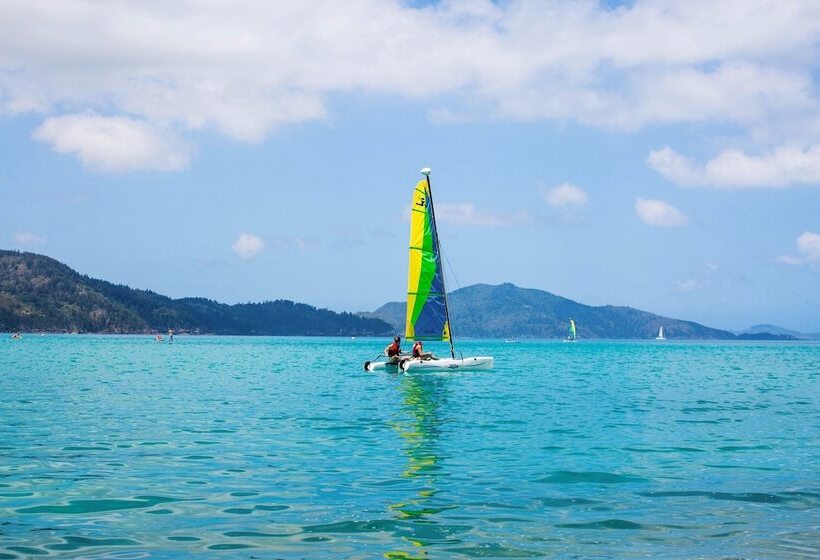 Отель Reef View