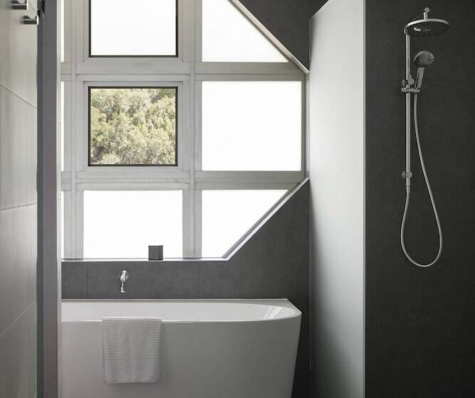 Отель Reef View