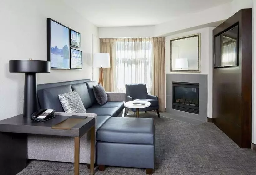 Отель Residence Inn Los Angeles Westlake Village