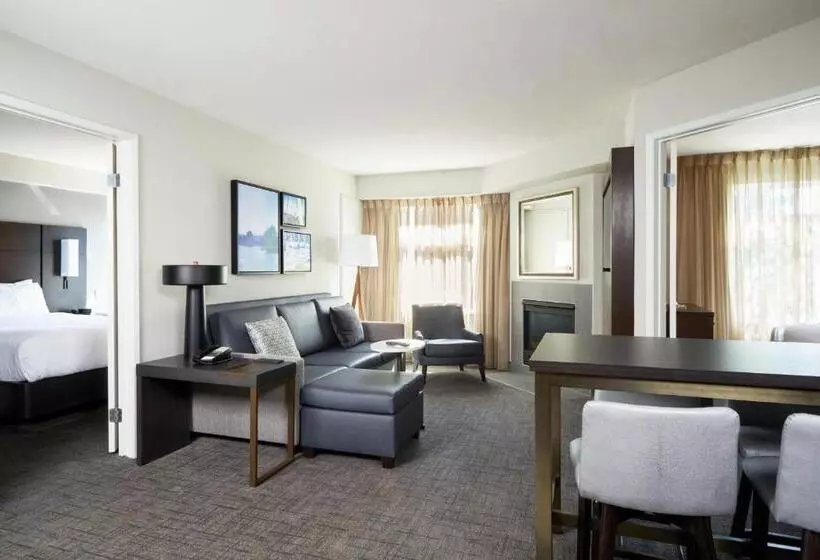 Отель Residence Inn Los Angeles Westlake Village