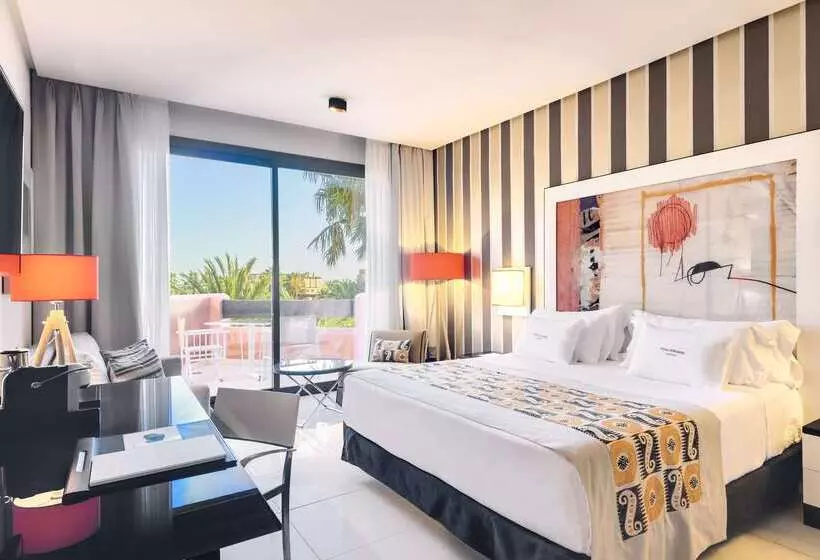 호텔 Royal Hideaway Sancti Petri