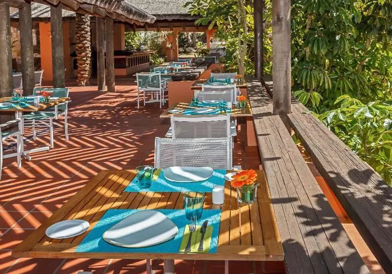 호텔 Royal Hideaway Sancti Petri