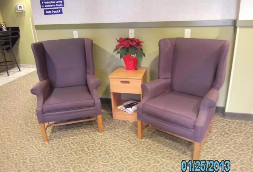 酒店 Stay Beyond Inn & Suites