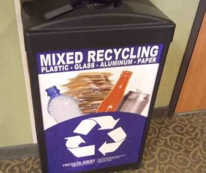 酒店 Stay Beyond Inn & Suites