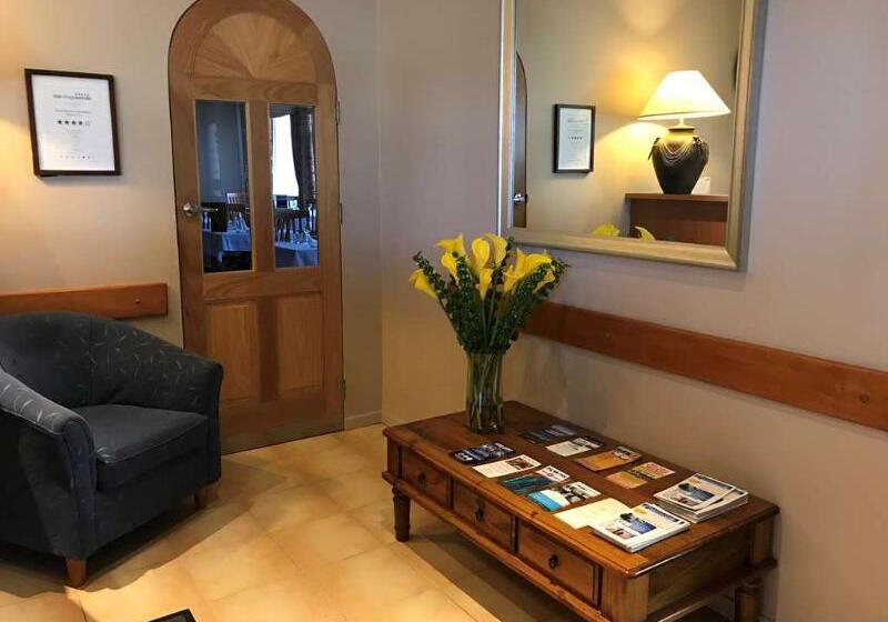 호텔 Sunseeker Motor Inn