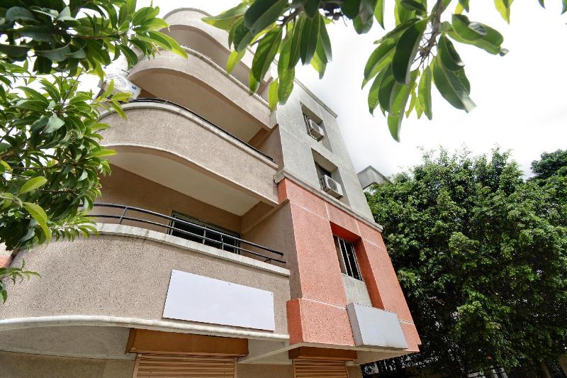 호텔 Royal Hospitality Services By Oyo Rooms