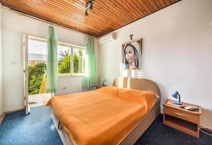 Apartamentos Baska Voda