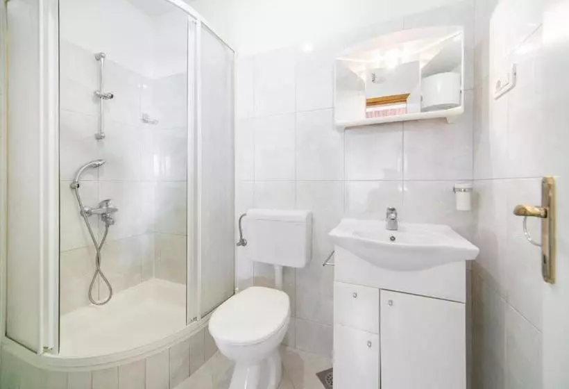 Apartamentos Baska Voda