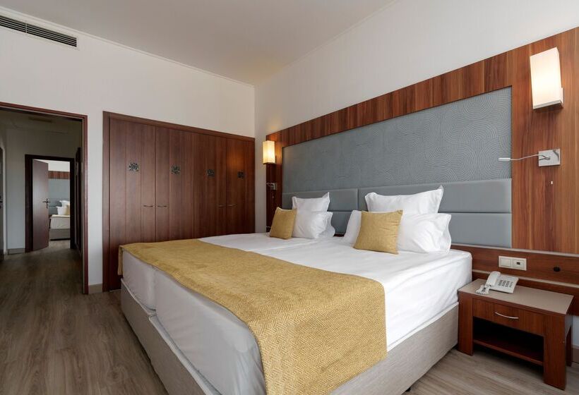 هتل Alua Helios Bay