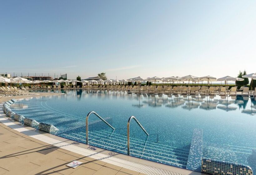 هتل Alua Helios Bay