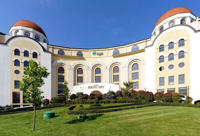 Отель Alua Helios Bay