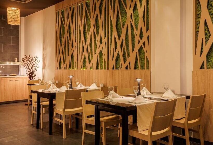 هتل Alua Helios Bay