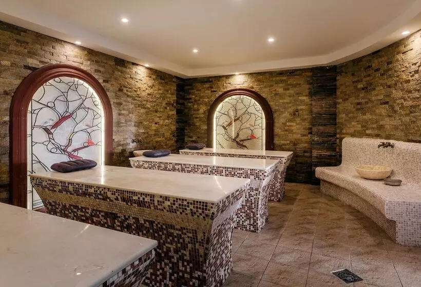 Отель Alua Helios Bay