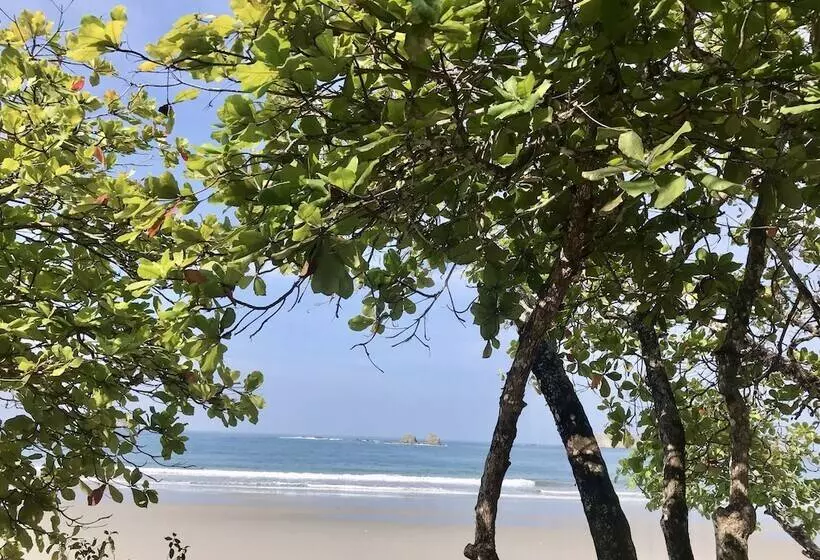 בית מלון כפרי Playa Espadilla & Gardens