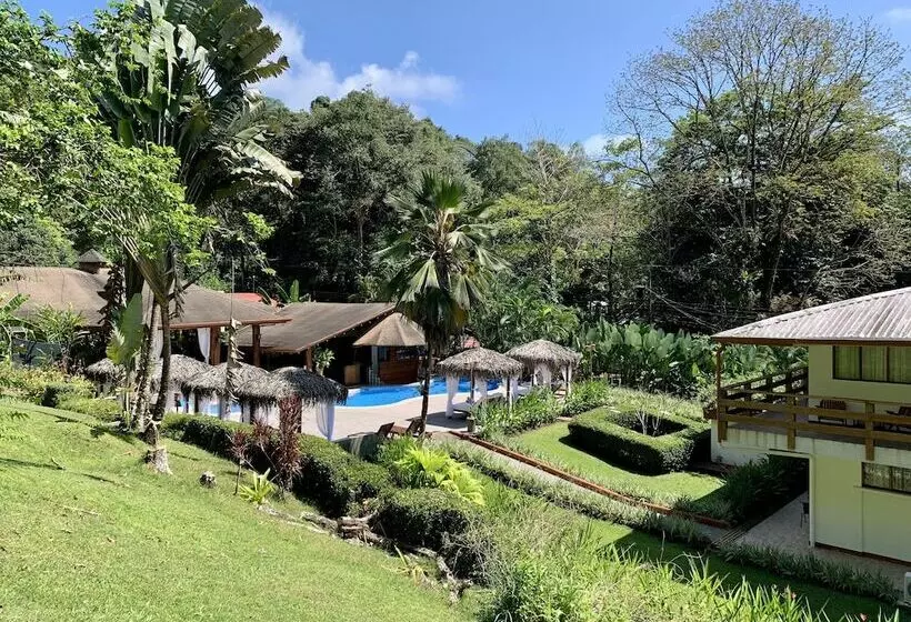 בית מלון כפרי Playa Espadilla & Gardens