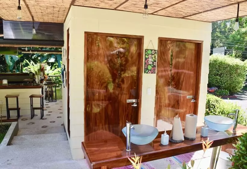 בית מלון כפרי Playa Espadilla & Gardens