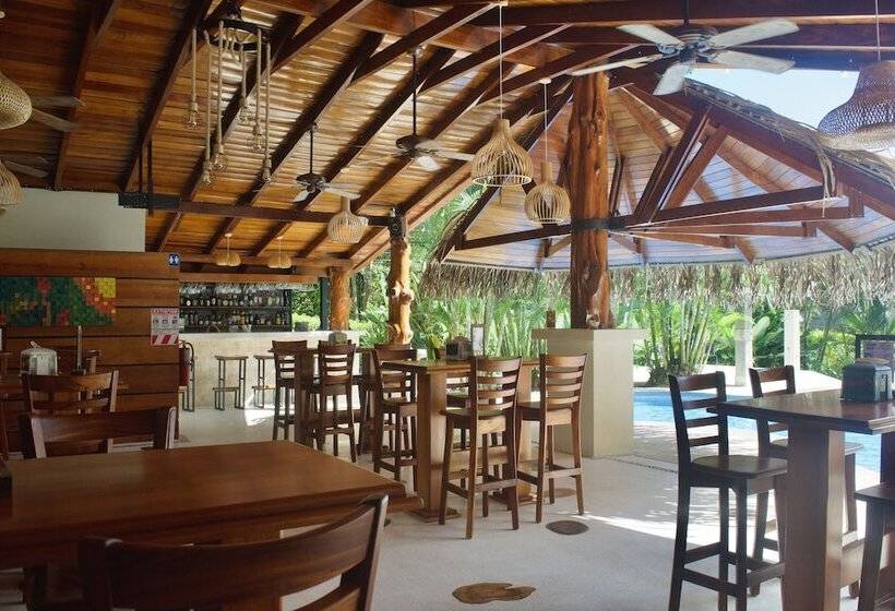 فندق Playa Espadilla & Gardens