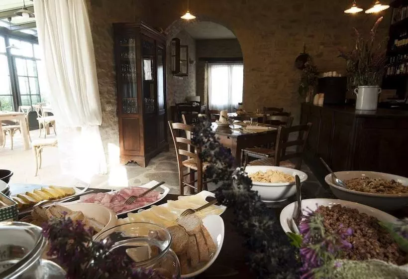 교외 호텔 La Tavola Dei Cavalieri