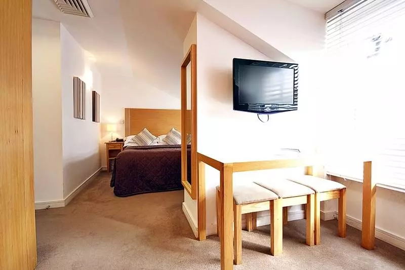 בית מלון כפרי The Cleveland