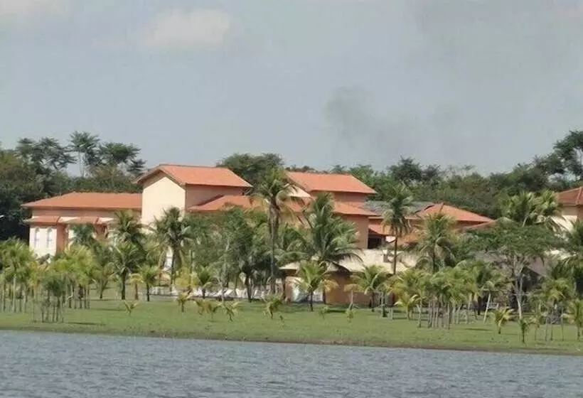 בית מלון כפרי Tietê Resort & Convention Aracatuba